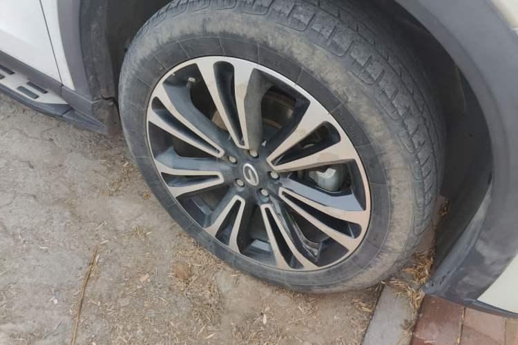 Used GAC Trumpchi GS5 2021 Advanced Model 270T Tech Smart Edition Right Front Wheel Hub