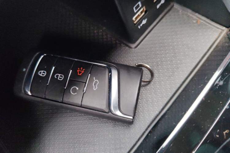 Used GAC Trumpchi GS5 2021 Advanced Model 270T Tech Smart Edition Vehicle Key