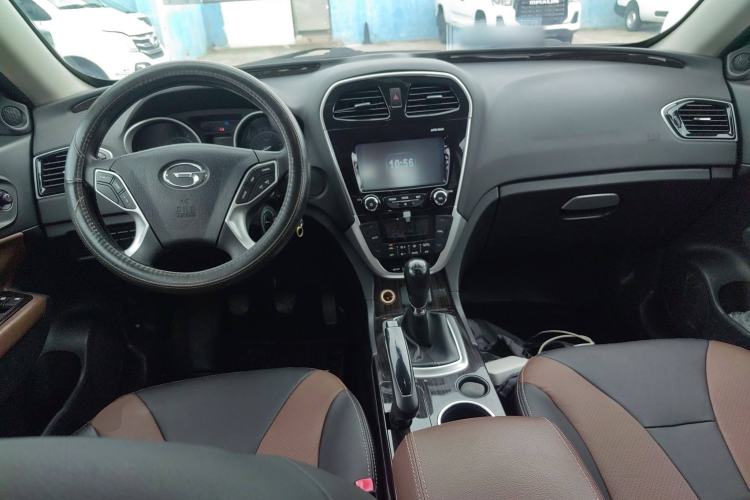 Used GAC Trumpchi GS5 Super 2015 2.0L Manual Two-Wheel Drive Elite Edition Center Console