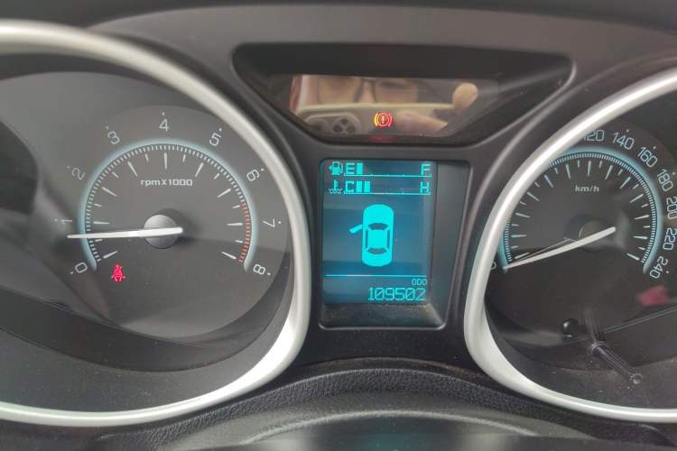 Used GAC Trumpchi GS5 Super 2015 2.0L Manual Two-Wheel Drive Elite Edition Instrument Cluster