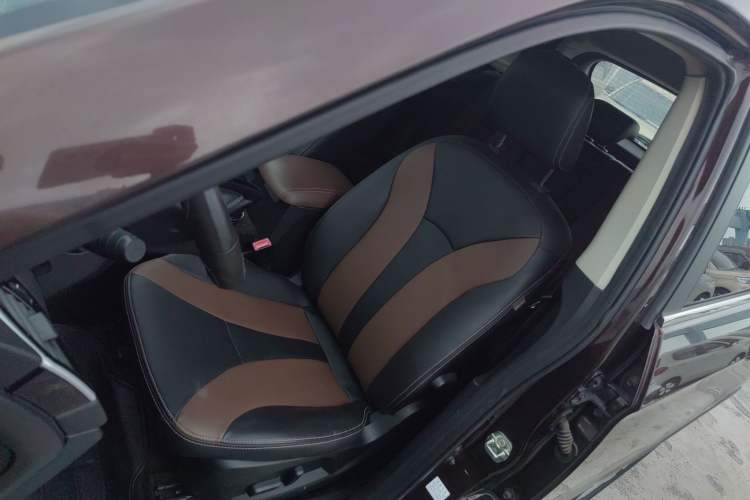 Used GAC Trumpchi GS5 Super 2015 2.0L Manual Two-Wheel Drive Elite Edition Left Front Seat