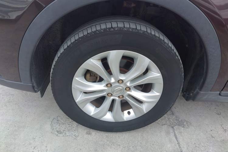 Used GAC Trumpchi GS5 Super 2015 2.0L Manual Two-Wheel Drive Elite Edition Left Front Wheel Hub