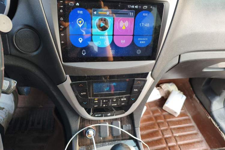 Used GAC Trumpchi GS5 Super 2015 2.0L Manual Two-Wheel Drive Elite Edition Audio And AC Panel
