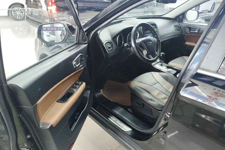 Used GAC Trumpchi GS5 Super 2015 2.0L Automatic Two-Wheel Drive Elite Edition Driver Seat