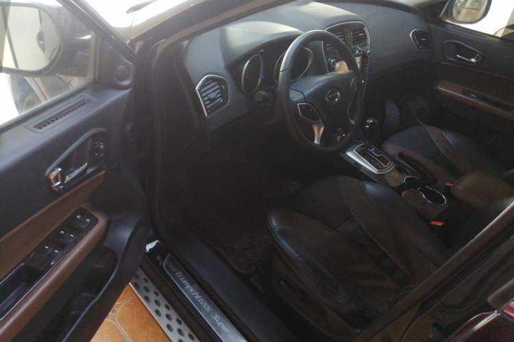 Used GAC Trumpchi GS5 Super 2015 2.0L Automatic Two-Wheel Drive Elite Edition Driver Seat