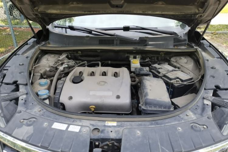 Used GAC Trumpchi GS5 Super 2015 2.0L Automatic Two-Wheel Drive Elite Edition Engine Bay