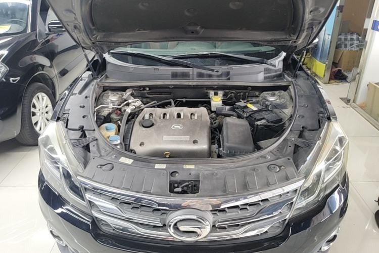 Used GAC Trumpchi GS5 Super 2015 2.0L Automatic Two-Wheel Drive Elite Edition Engine Bay