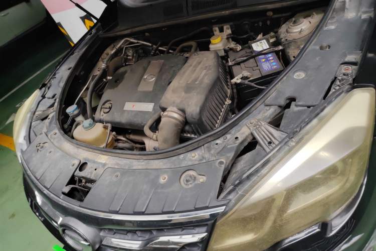 Used GAC Trumpchi GS5 Super 2015 1.8T Automatic Two-Wheel Drive Elite Edition Engine Bay Left