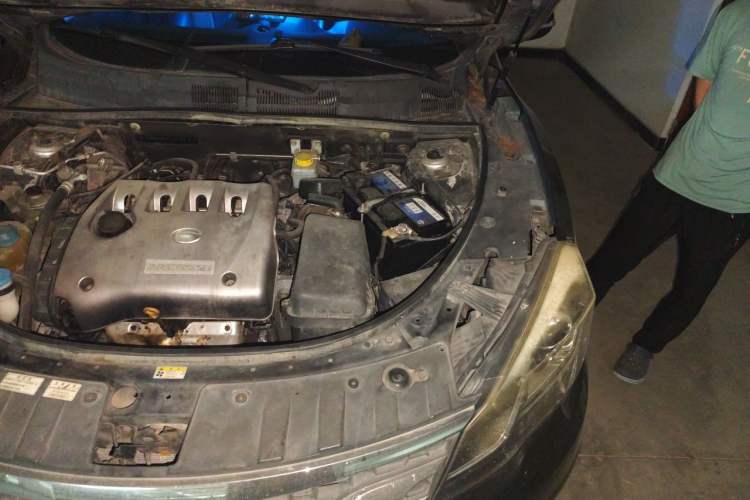 Used GAC Trumpchi GS5 Super 2015 2.0L Automatic Two-Wheel Drive Elite Edition Engine Bay Left