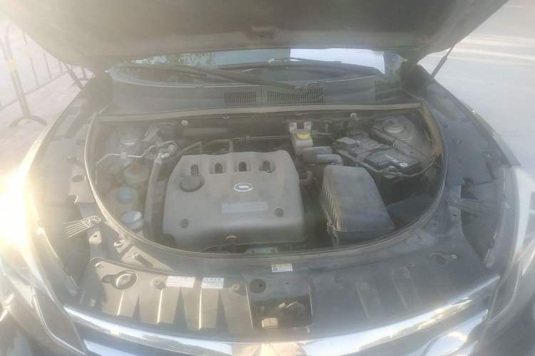 Used GAC Trumpchi GS5 Super 2015 2.0L Automatic Two-Wheel Drive Comfort Edition Engine Bay