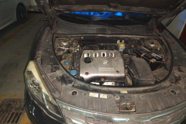 Used GAC Trumpchi GS5 Super 2015 2.0L Automatic Two-Wheel Drive Elite Edition Engine Bay Right