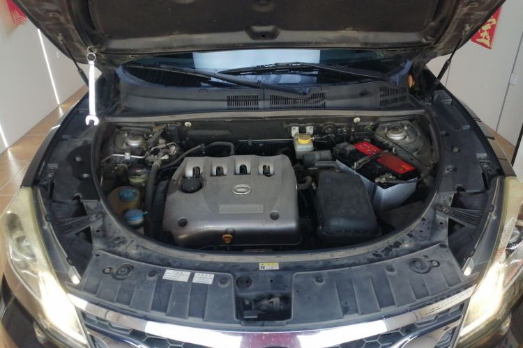 Used GAC Trumpchi GS5 Super 2015 2.0L Automatic Two-Wheel Drive Elite Edition Engine Bay