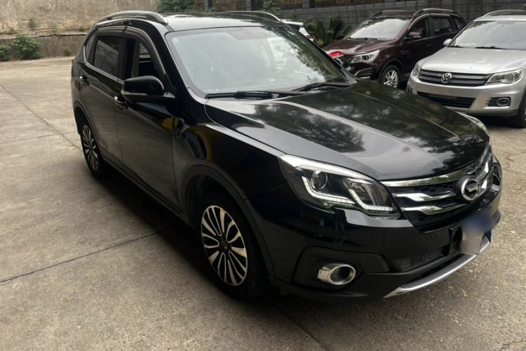 Used GAC Trumpchi GS5 Super 2015 2.0L Automatic Two-Wheel Drive Luxury Navigation Edition Exterior 2