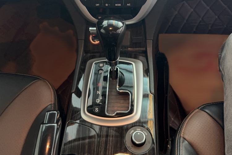 Used GAC Trumpchi GS5 Super 2015 1.8T Automatic All-Wheel-Drive Elite Edition Gear Lever