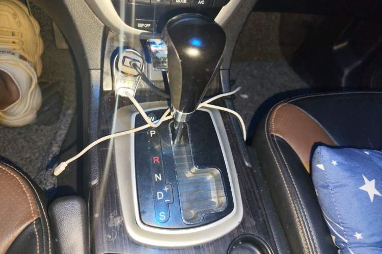 Used GAC Trumpchi GS5 Super 2015 2.0L Automatic Two-Wheel Drive Elite Edition Gear Lever