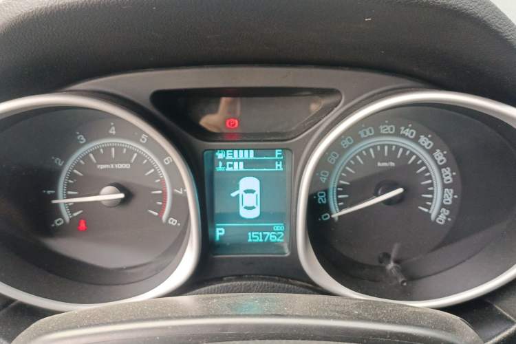 Used GAC Trumpchi GS5 Super 2015 1.8T Automatic Two-Wheel Drive Luxury Edition Instrument Cluster