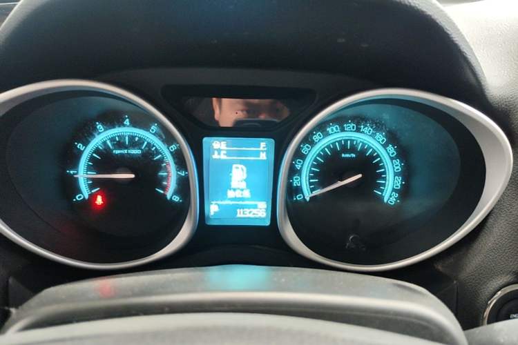 Used GAC Trumpchi GS5 Super 2015 2.0L Automatic Two-Wheel Drive Elite Edition Instrument Cluster