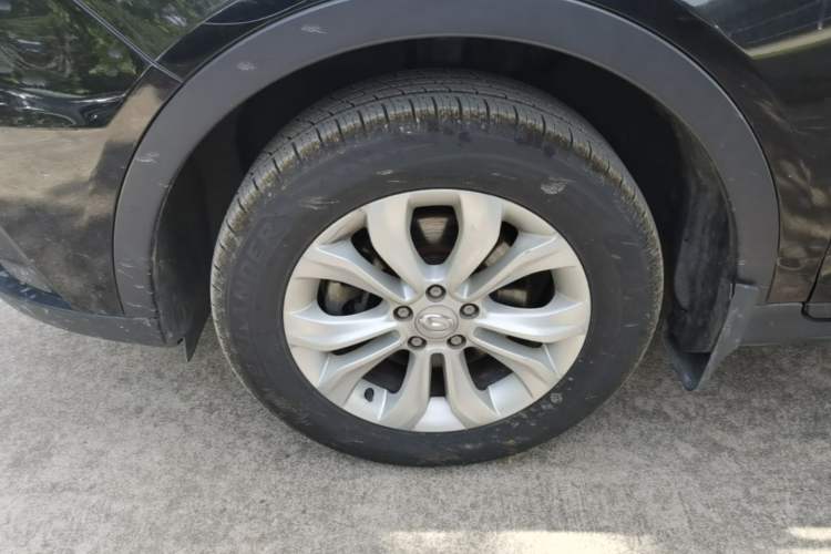 Used GAC Trumpchi GS5 Super 2015 2.0L Automatic Two-Wheel Drive Elite Edition Left Front Wheel Hub