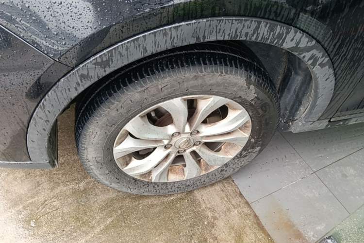 Used GAC Trumpchi GS5 Super 2015 2.0L Manual Two-Wheel Drive Elite Edition Left Front Wheel Hub