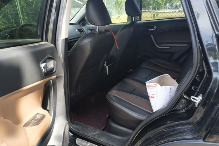 Used GAC Trumpchi GS5 Super 2015 2.0L Automatic Two-Wheel Drive Elite Edition Left Rear Seat