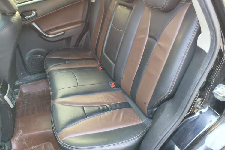 Used GAC Trumpchi GS5 Super 2015 2.0L Manual Two-Wheel Drive Elite Edition Left Rear Seat