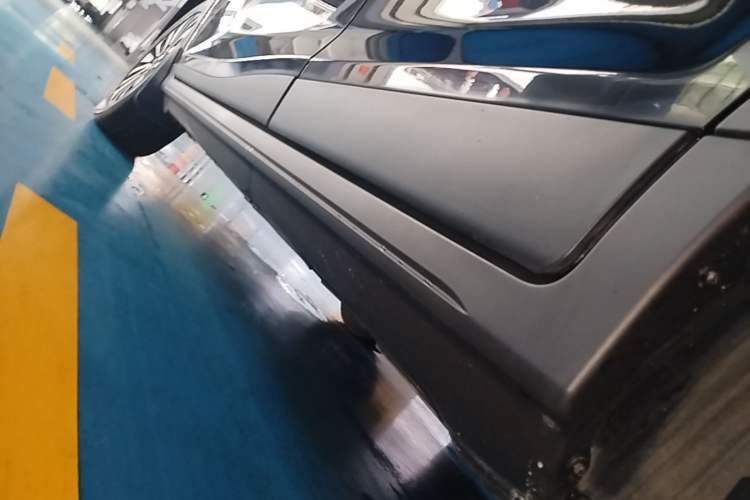 Used GAC Trumpchi GS5 Super 2015 1.8T Automatic Two-Wheel Drive Luxury Edition Left Side Sill