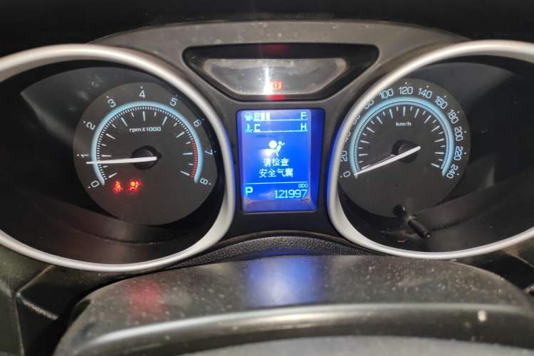 Used GAC Trumpchi GS5 Super 2015 1.8T Automatic Two-Wheel Drive Elite Edition Odometer Close Up