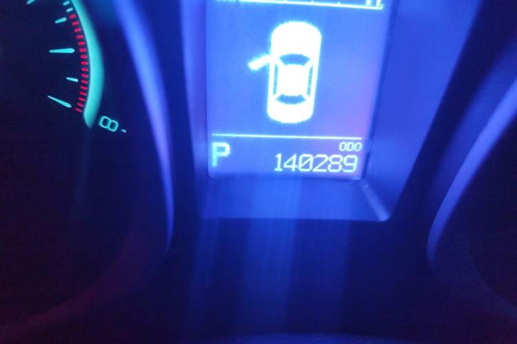 Used GAC Trumpchi GS5 Super 2015 2.0L Automatic Two-Wheel Drive Elite Edition Odometer Close Up