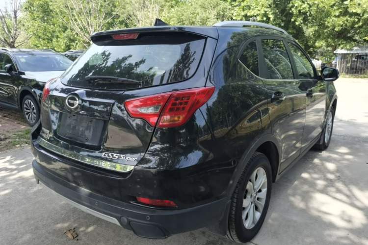 Used GAC Trumpchi GS5 Super 2015 2.0L Automatic Two-Wheel Drive Elite Edition Rear Right 45 Deg