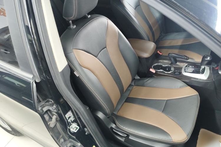 Used GAC Trumpchi GS5 Super 2015 2.0L Automatic Two-Wheel Drive Elite Edition Right Front Seat