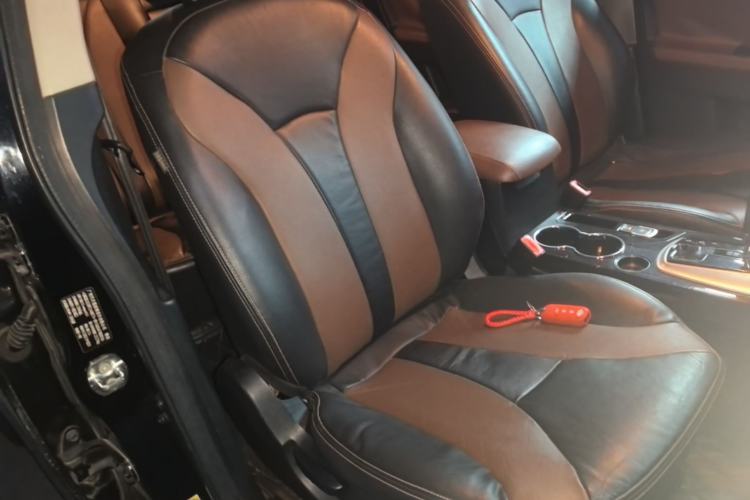 Used GAC Trumpchi GS5 Super 2015 2.0L Automatic Two-Wheel Drive Luxury Navigation Edition Right Front Seat