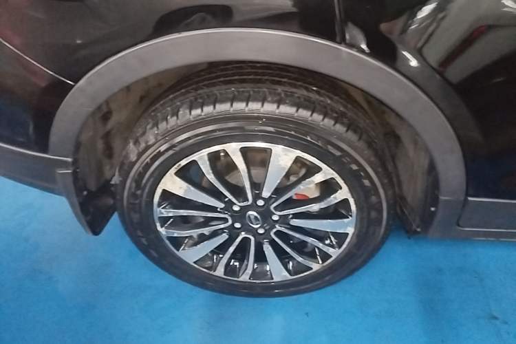 Used GAC Trumpchi GS5 Super 2015 1.8T Automatic Two-Wheel Drive Luxury Edition Right Rear Wheel Hub