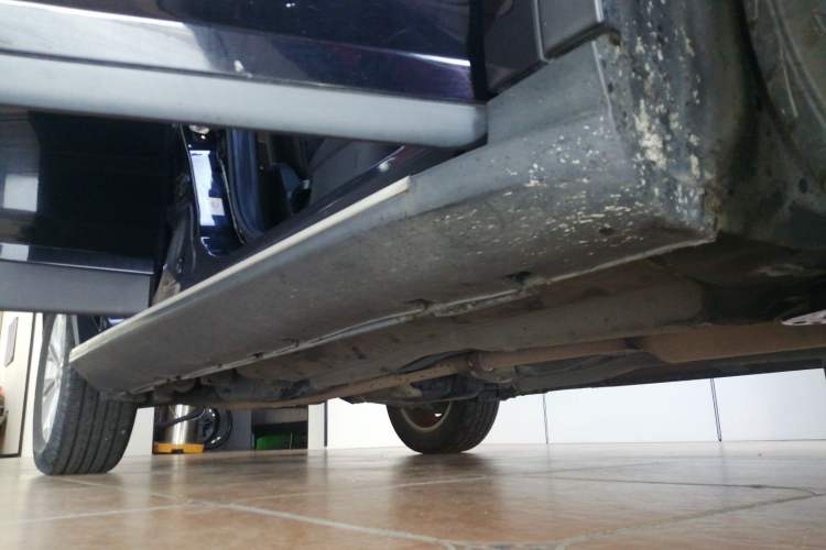 Used GAC Trumpchi GS5 Super 2015 2.0L Automatic Two-Wheel Drive Elite Edition Right Side Sill