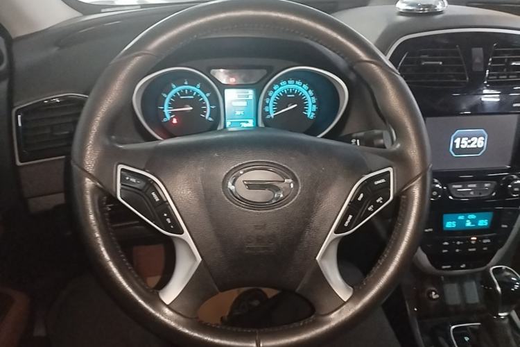 Used GAC Trumpchi GS5 Super 2015 1.8T Automatic Two-Wheel Drive Luxury Edition Steering Wheel