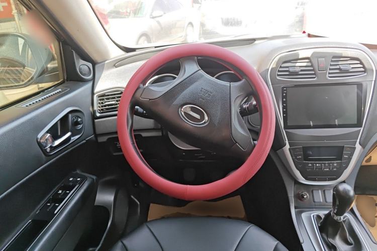 Used GAC Trumpchi GS5 Super 2015 2.0L Manual Two-Wheel Drive Comfort Edition Steering Wheel