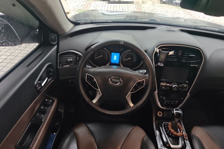 Used GAC Trumpchi GS5 Super 2015 1.8T Automatic Two-Wheel Drive Luxury Navigation Edition Steering Wheel