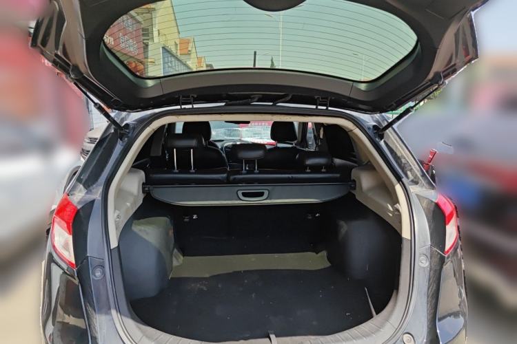 Used GAC Trumpchi GS5 Super 2015 2.0L Manual Two-Wheel Drive Comfort Edition Trunk