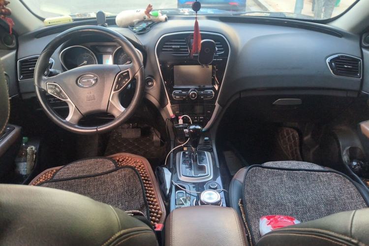 Used GAC Trumpchi GS5 Super 2015 1.8T Automatic All-Wheel-Drive Luxury Edition Center Console