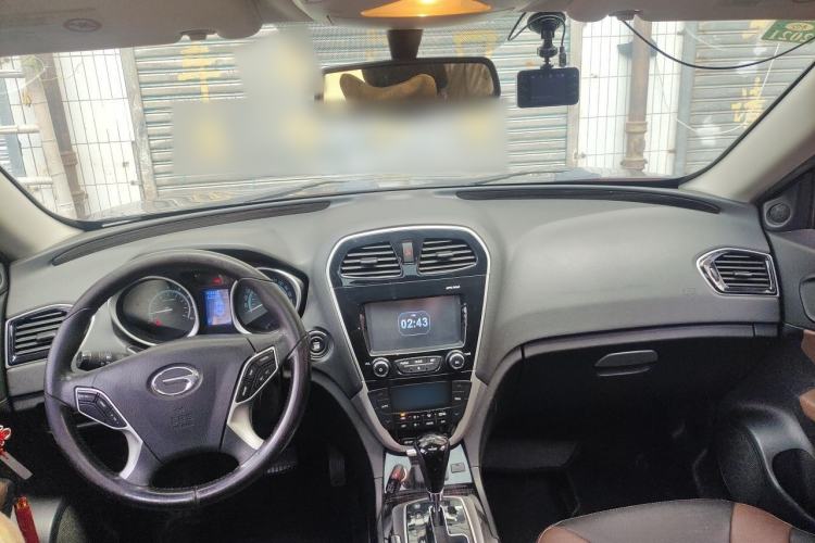 Used GAC Trumpchi GS5 Super 2015 2.0L Automatic Two-Wheel Drive Elite Edition Center Console
