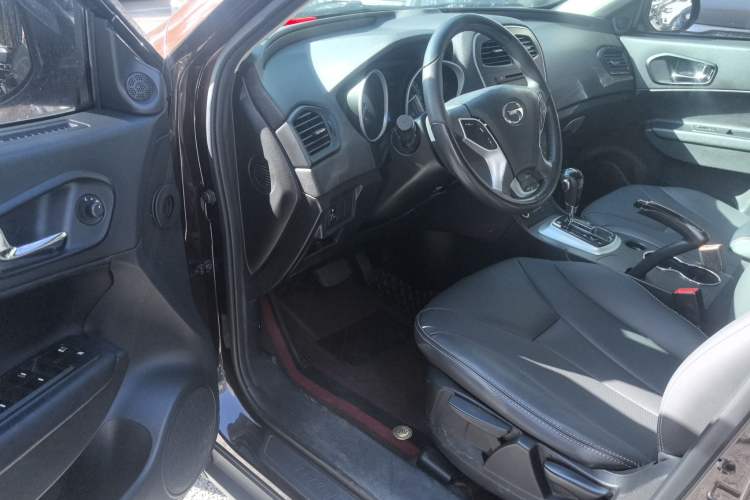 Used GAC Trumpchi GS5 Super 2015 2.0L Automatic Two-Wheel Drive Comfort Edition Driver Seat