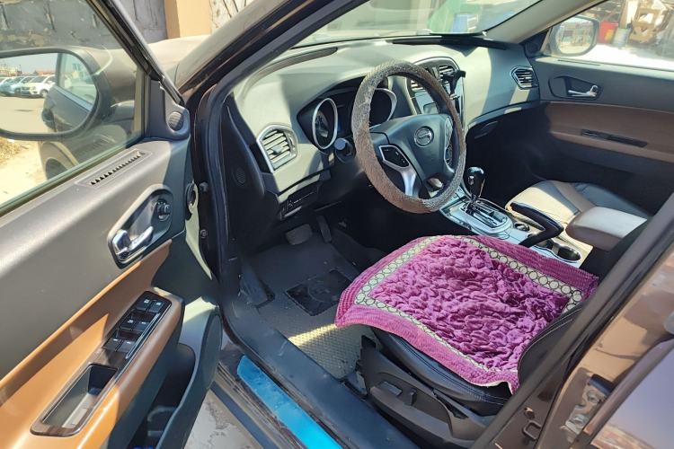 Used GAC Trumpchi GS5 Super 2015 2.0L Automatic Two-Wheel Drive Elite Edition Driver Seat