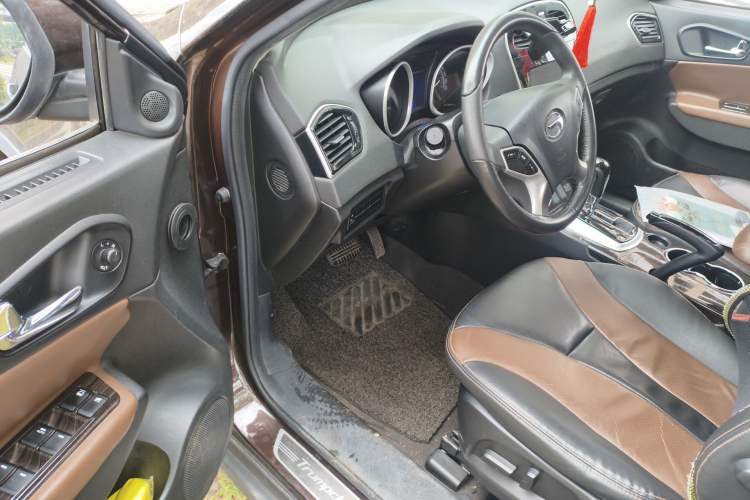 Used GAC Trumpchi GS5 Super 2015 2.0L Automatic Two-Wheel Drive Elite Edition Driver Seat