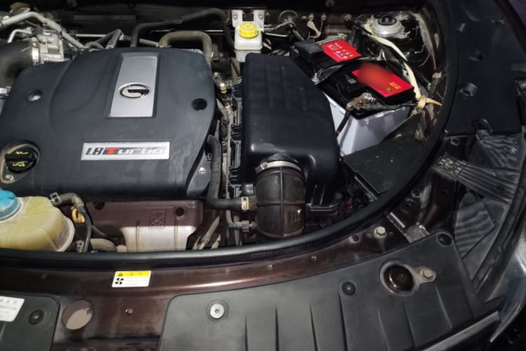 Used GAC Trumpchi GS5 Super 2015 1.8T Automatic All-Wheel-Drive Luxury Edition Engine Bay Left