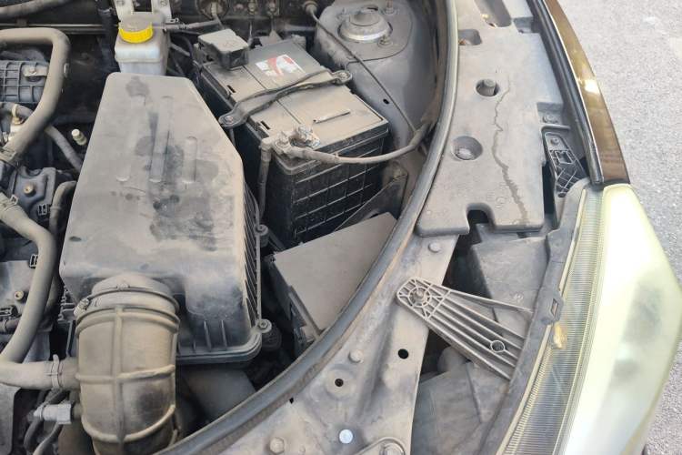 Used GAC Trumpchi GS5 Super 2015 1.8T Automatic All-Wheel-Drive Luxury Edition Engine Bay Left