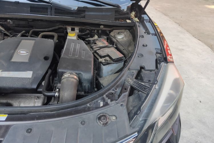 Used GAC Trumpchi GS5 Super 2015 1.8T Automatic Two-Wheel Drive Elite Edition Engine Bay Left