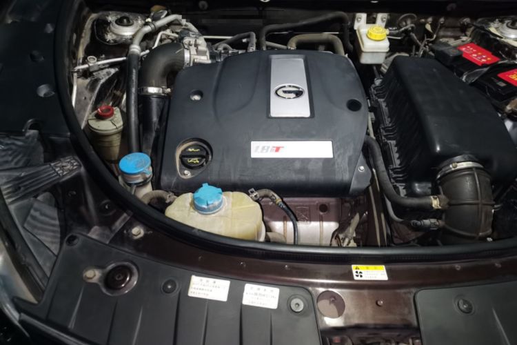 Used GAC Trumpchi GS5 Super 2015 1.8T Automatic All-Wheel-Drive Luxury Edition Engine Bay Right
