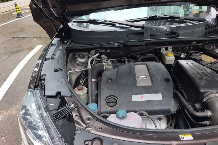 Used GAC Trumpchi GS5 Super 2015 1.8T Automatic Two-Wheel Drive Elite Edition Engine Bay Right