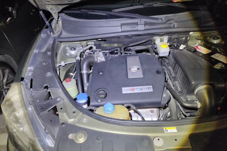 Used GAC Trumpchi GS5 Super 2015 1.8T Automatic Two-Wheel Drive Luxury Navigation Edition Engine Bay Right