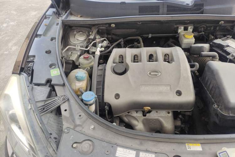 Used GAC Trumpchi GS5 Super 2015 2.0L Automatic Two-Wheel Drive Elite Edition Engine Bay Right