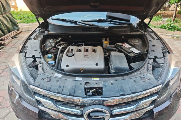 Used GAC Trumpchi GS5 Super 2015 2.0L Automatic Two-Wheel Drive Luxury Navigation Edition Engine Bay
